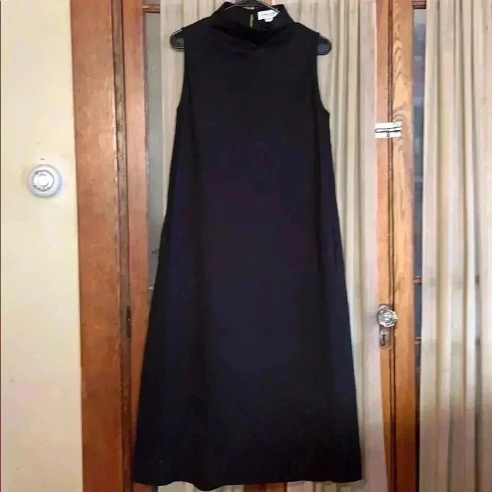 Anthropologie women’s dress.